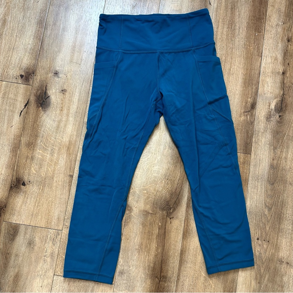 Athleta Ultimate Stash Pocket Textured 7/8 Tight Leggings Size Small - Picture 5 of 16